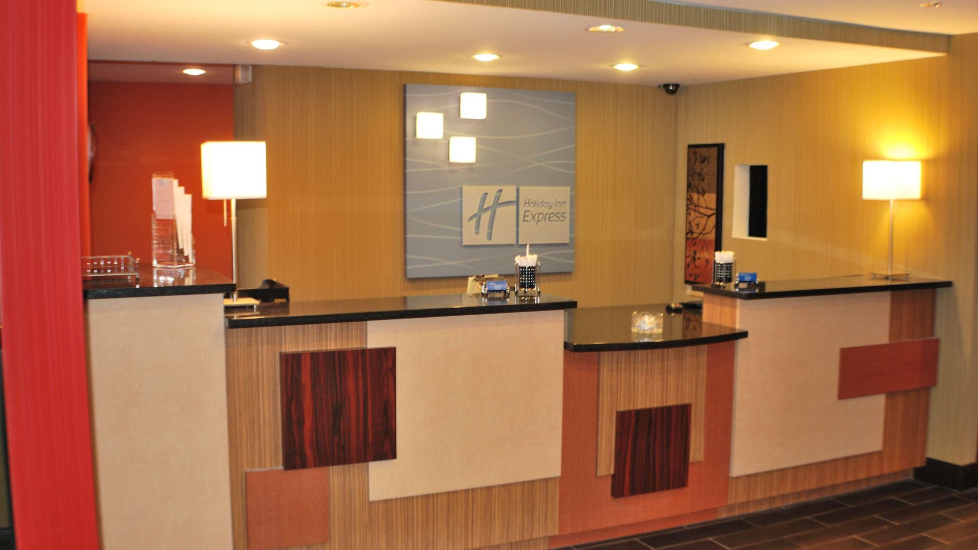 Express W-i40 By Ihg Nashville