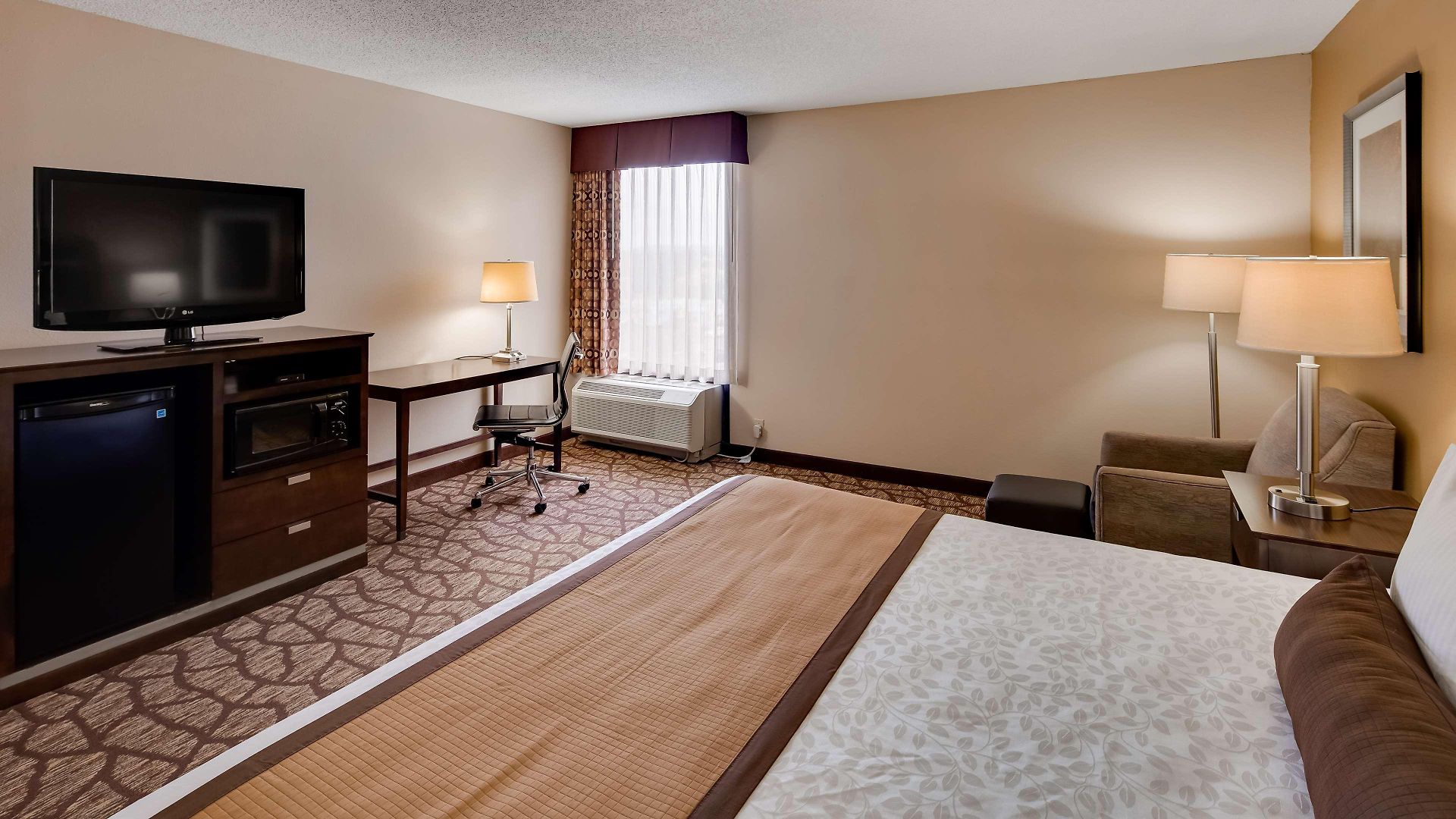 Western Belle Meade & 2* Nashville