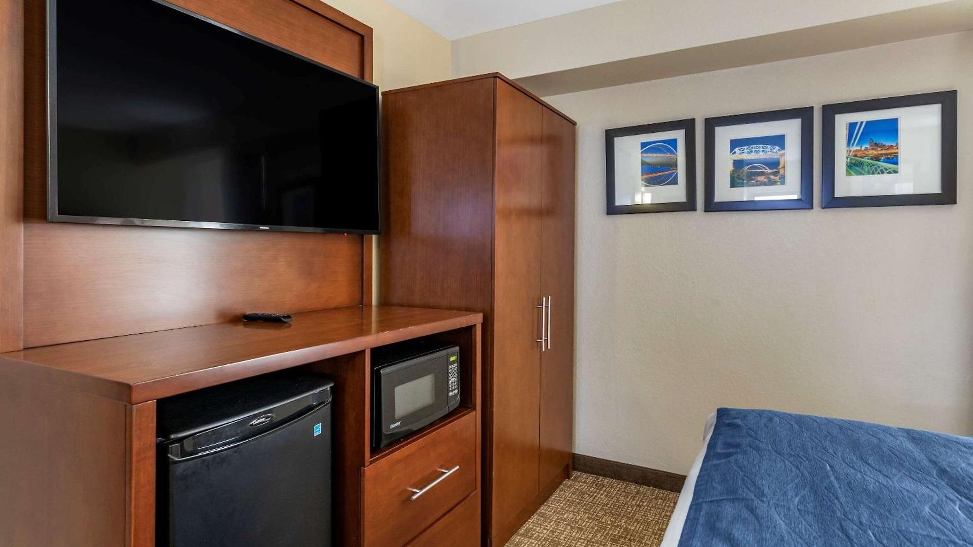 Comfort - Opryland Area 4*