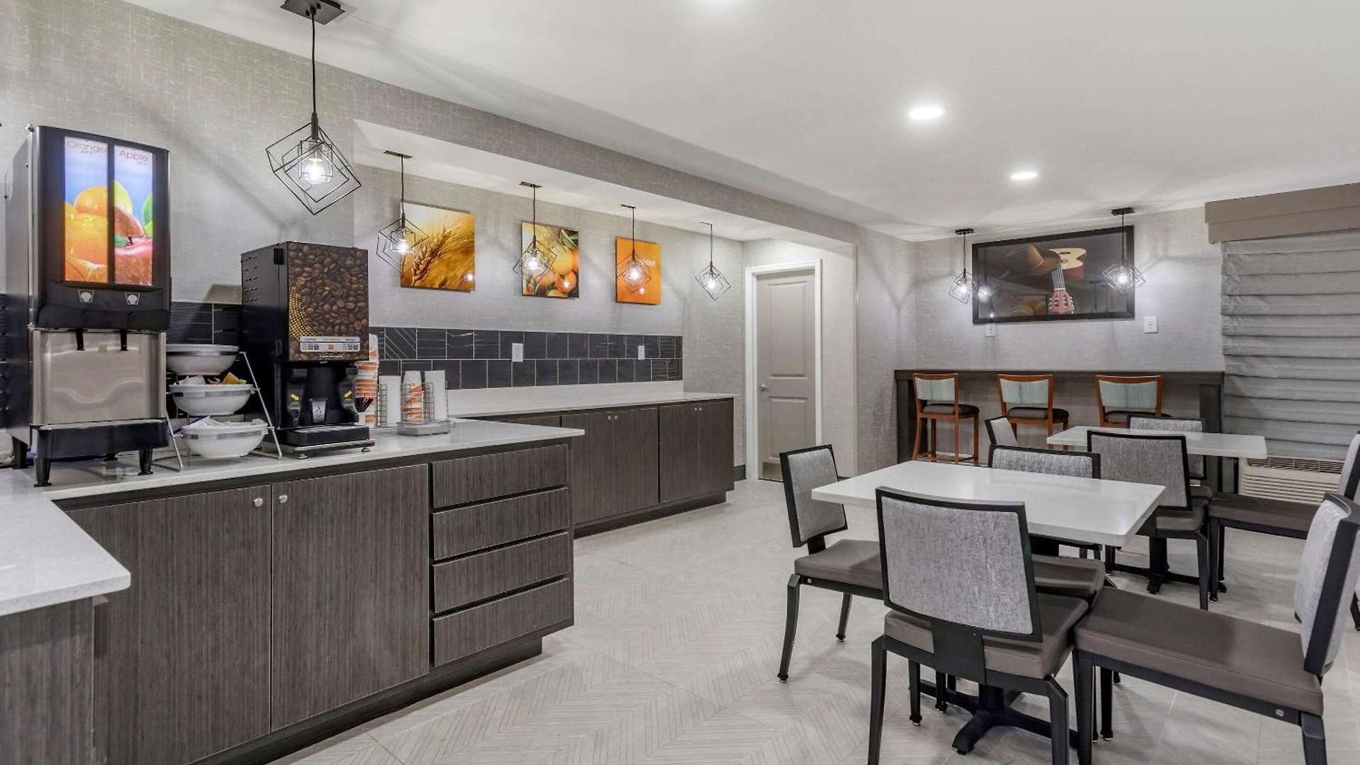 Comfort - Opryland Area 4*