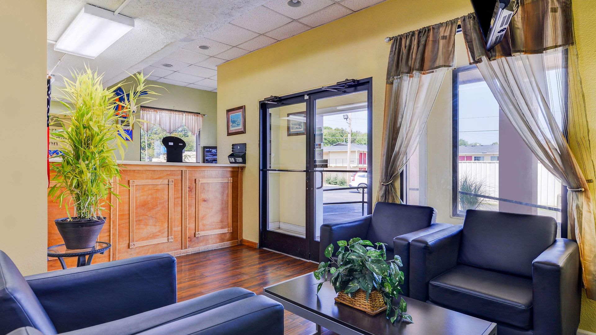 Hotel Americas Value Inn-nashville/airport South Nashville