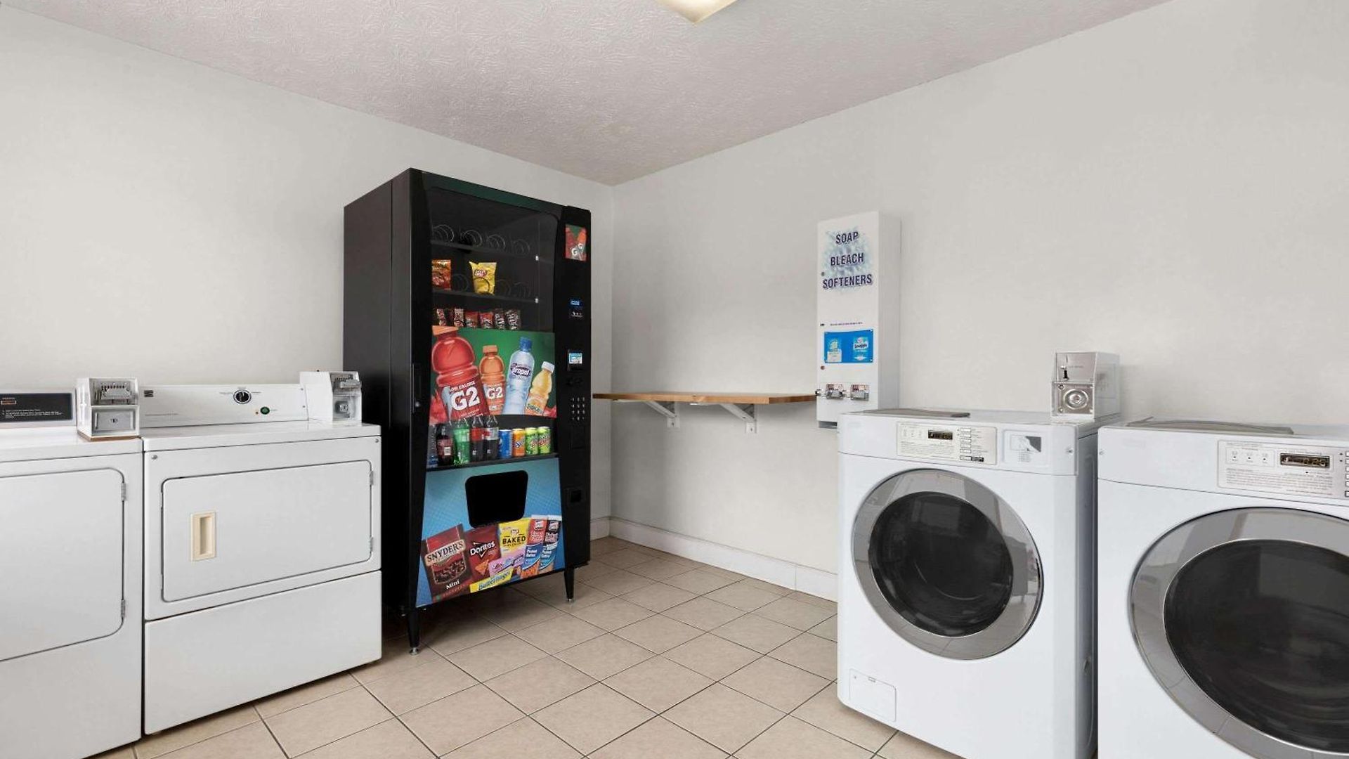 Super 8 By Wyndham Whites Creek/ Nw Area Hotel Nashville