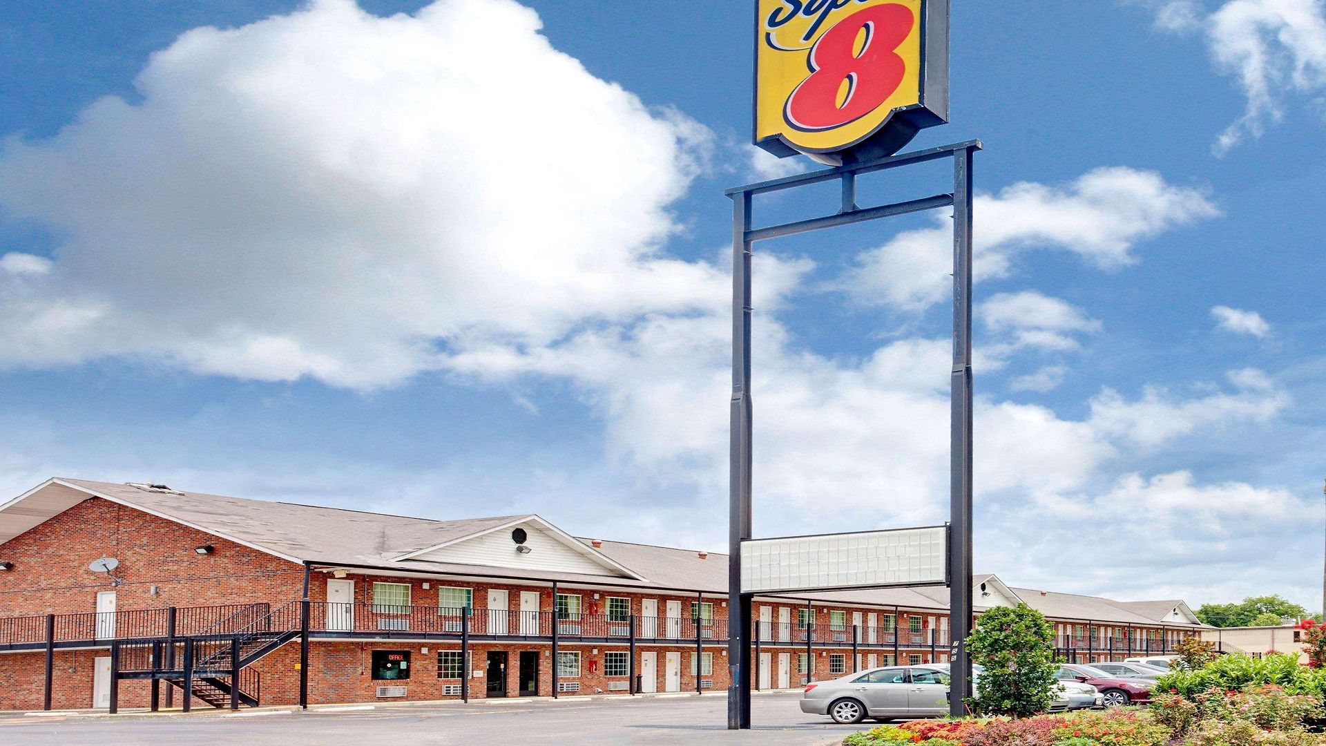 Super 8 By Wyndham Whites Creek/ Nw Area 2*