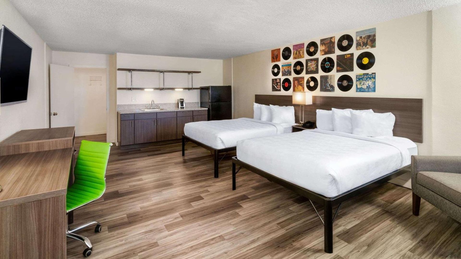 Hotel Hillside Crossing