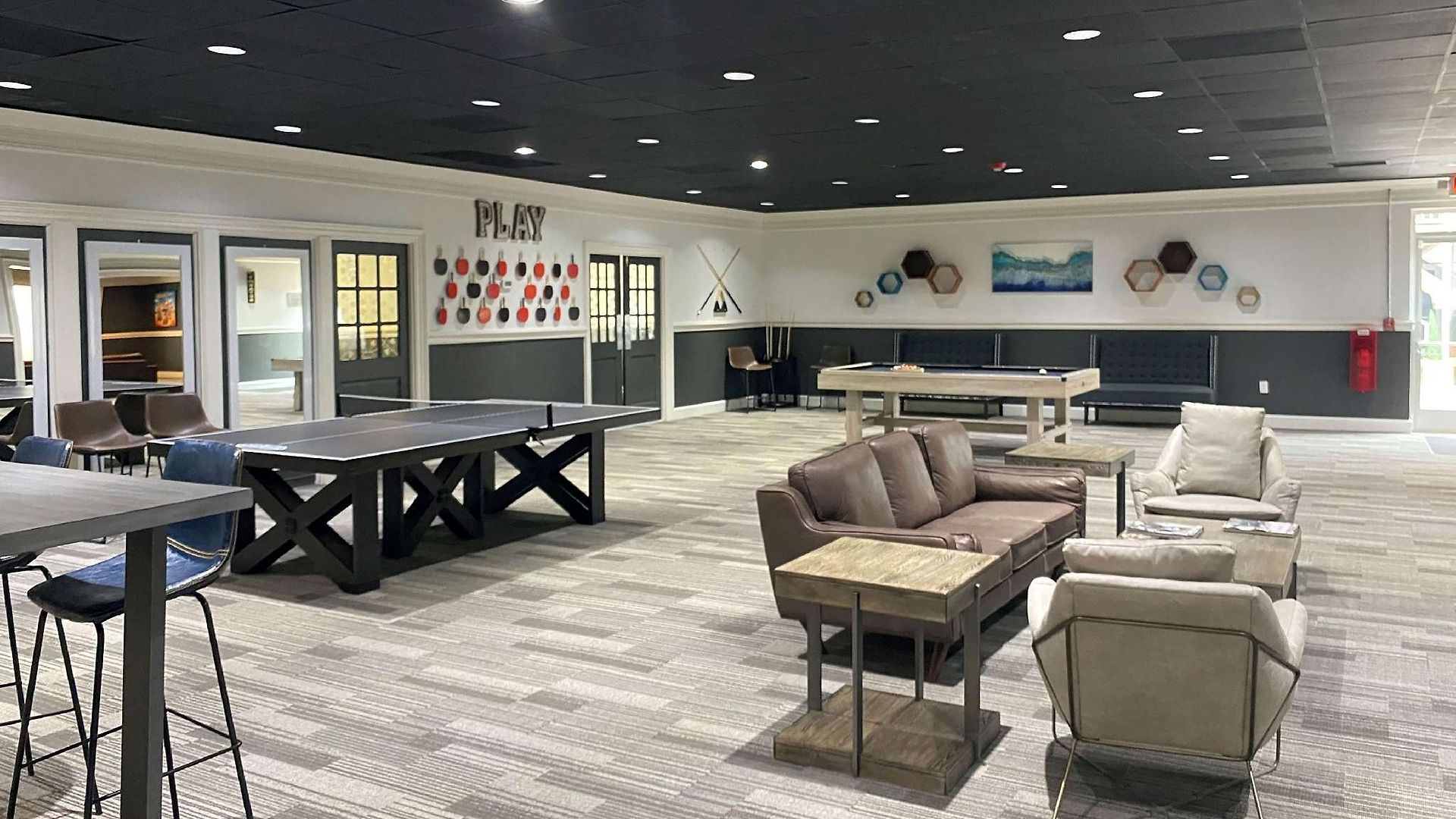 Hillside Crossing Hotel