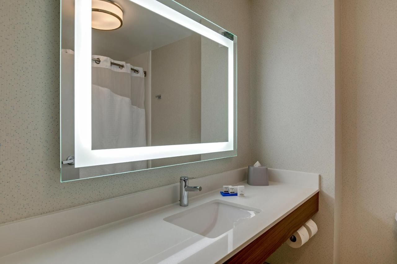 Express Nashville-opryland By Ihg Hotel 3*