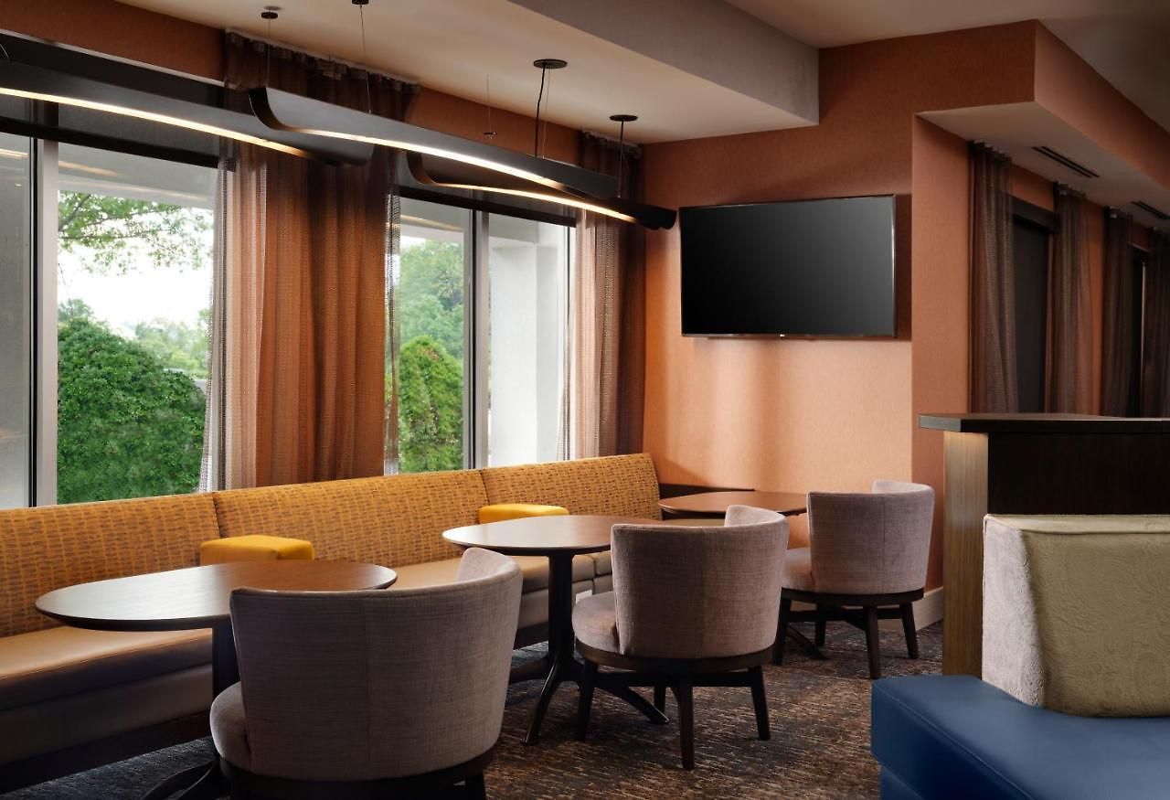 Hotel Springhill Metrocenter