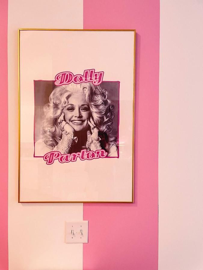 Dolly's Delight - Boutique Bliss Mins From Broadway Holiday home *