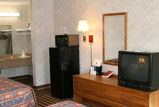 Days By Wyndham N Opryland/grand Ole Opry 2* Nashville