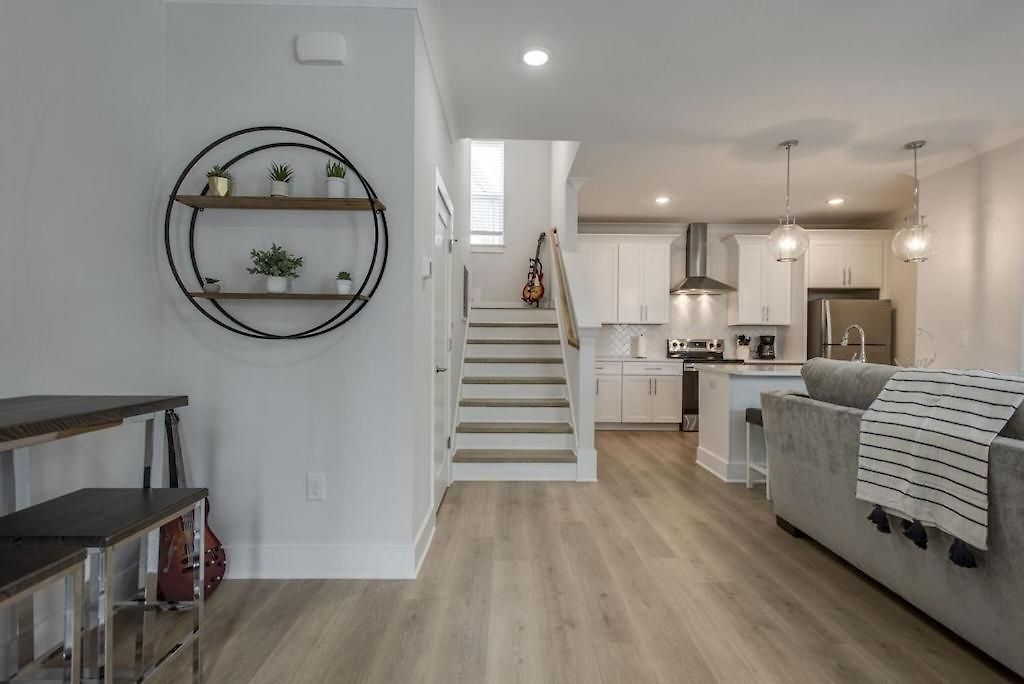 Classy, Cozy, Close To Downtown Apartment Nashville