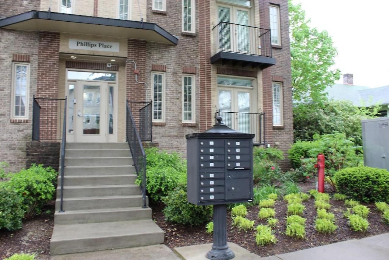 West End Townhome With 2 En-suites And Free Private Parking Holiday home