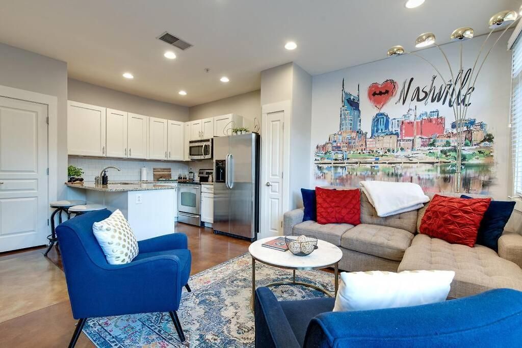 Apartment Three-level West End With Private Office And Free Secured Parking Nashville