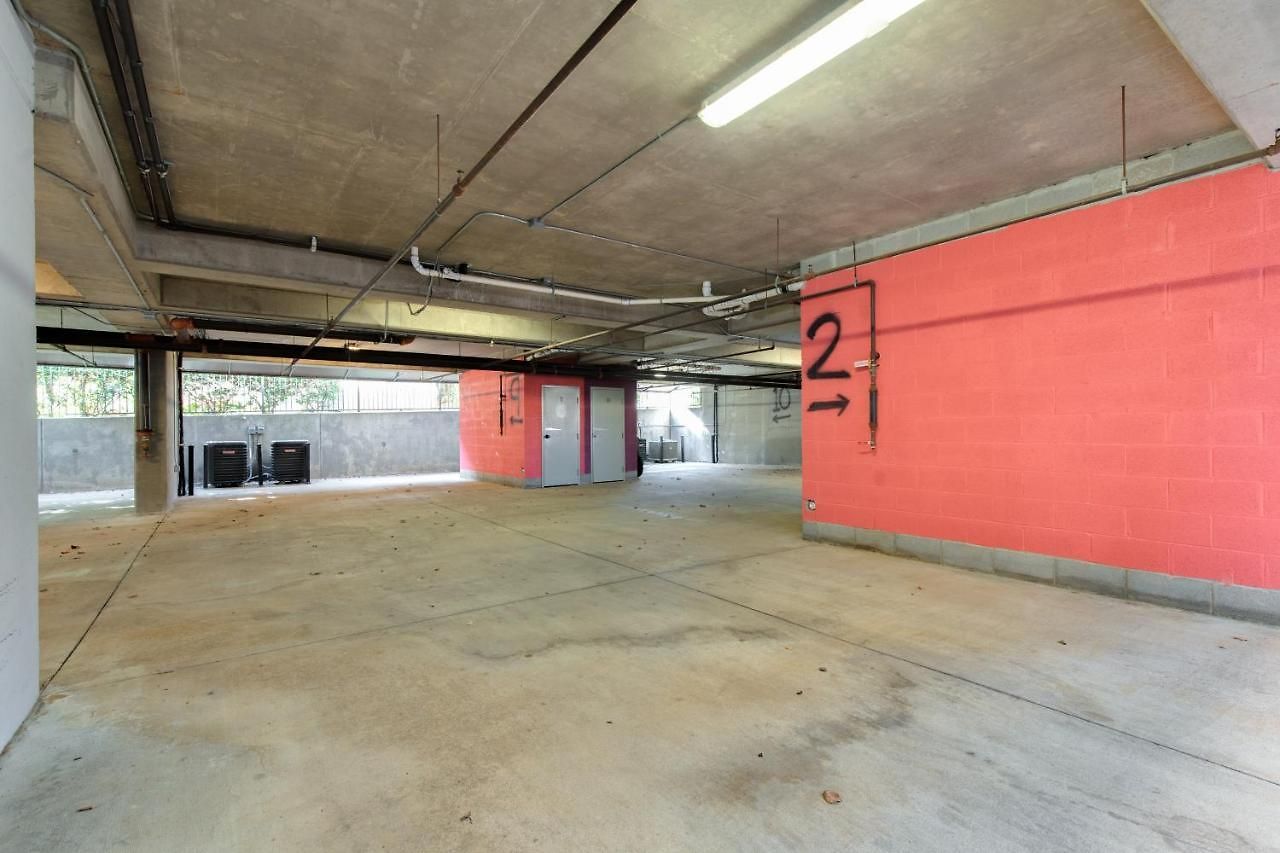 West End Townhome With 2 En-suites And Free Private Parking Nashville