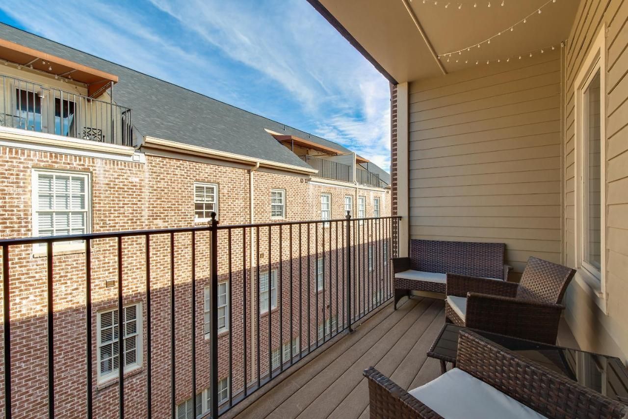 West End Townhome With 2 En-suites And Free Private Parking Holiday home