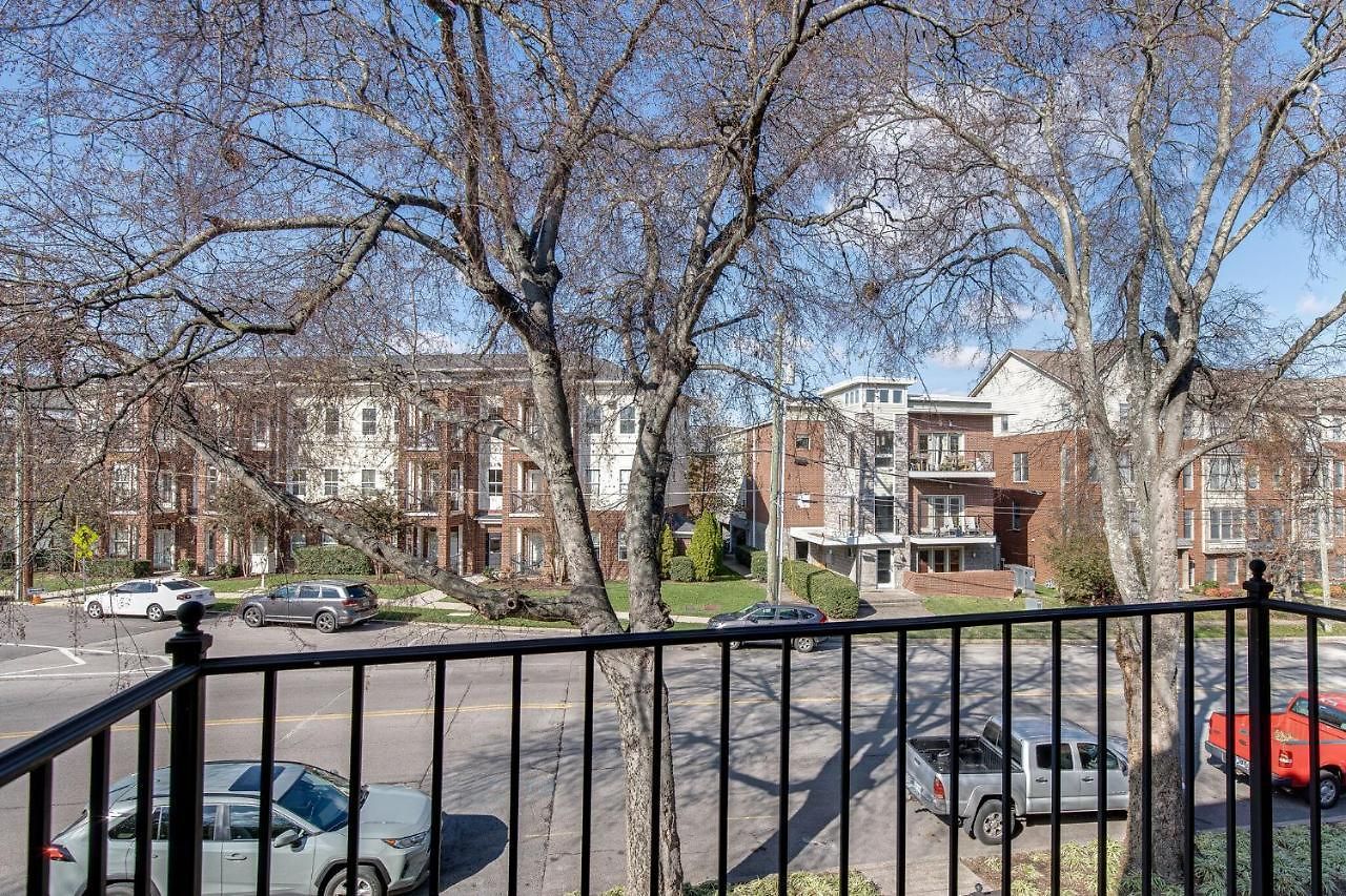 Music Row Luxury - Two King Bedrooms - Private Garage & Ensuite Baths *