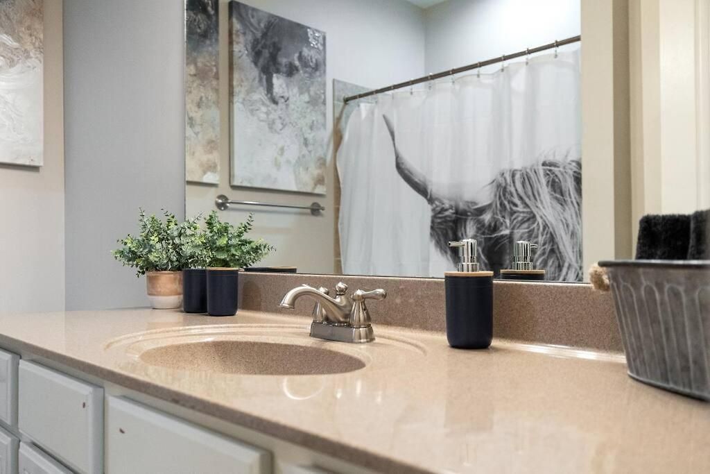 Three-level West End With Private Office And Free Secured Parking *