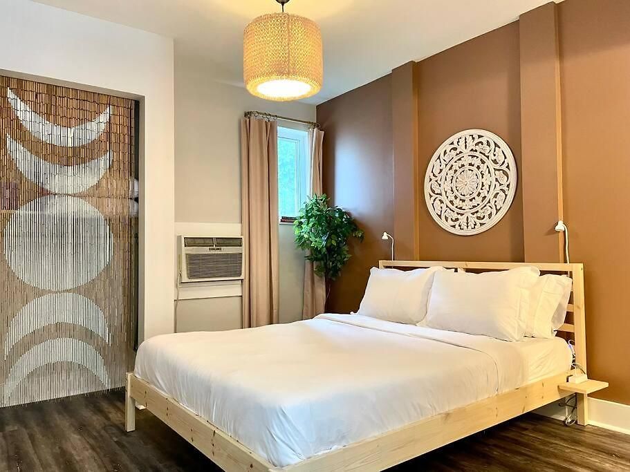 Geodis Park In Weho Apartment *