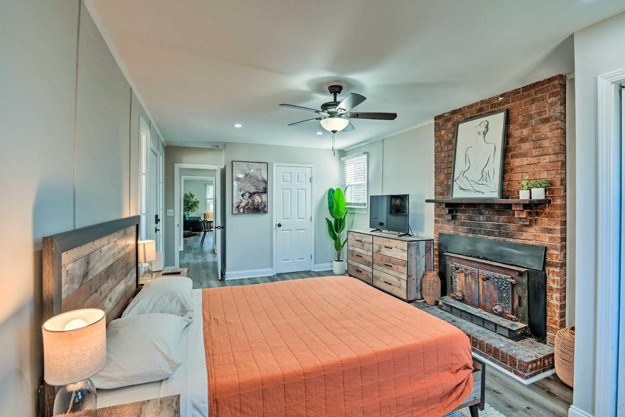 Holiday home ~ 7 Mi To Downtown! *