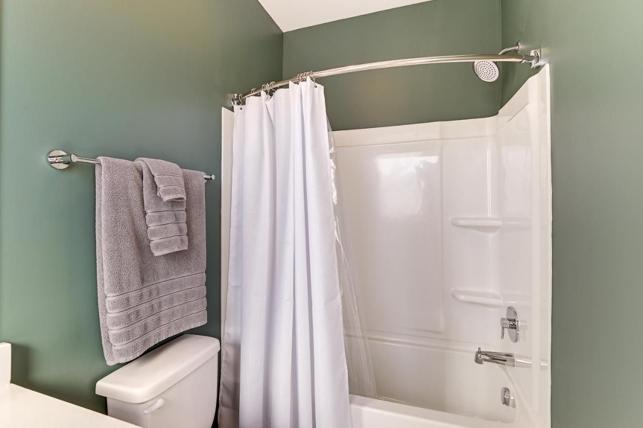 Holiday home 7 Mi To Dtwn Nashville: Modern Madison Townhome *