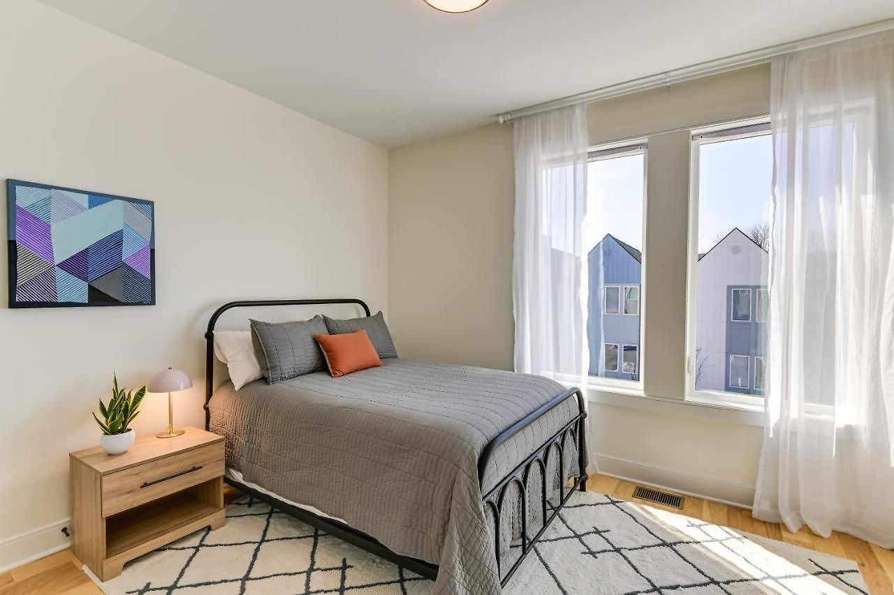 Holiday home 7 Mi To Dtwn Nashville: Modern Madison Townhome Nashville
