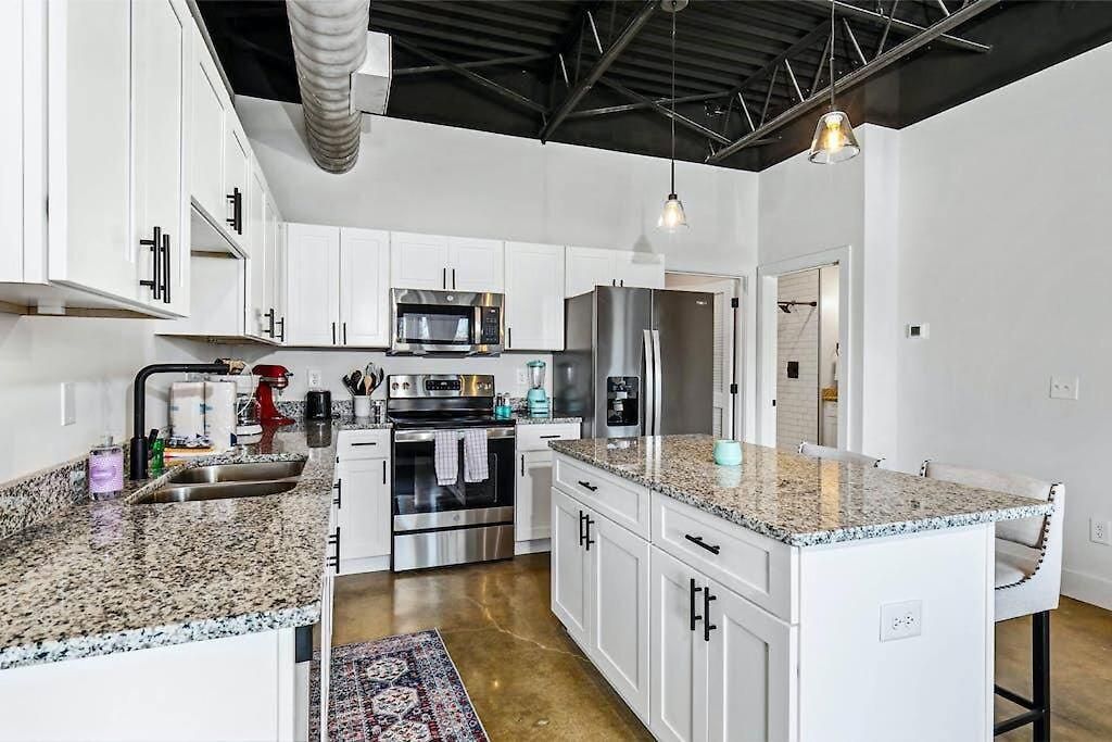 Brand New Near Downtown Nash W Washer Dryer Nashville