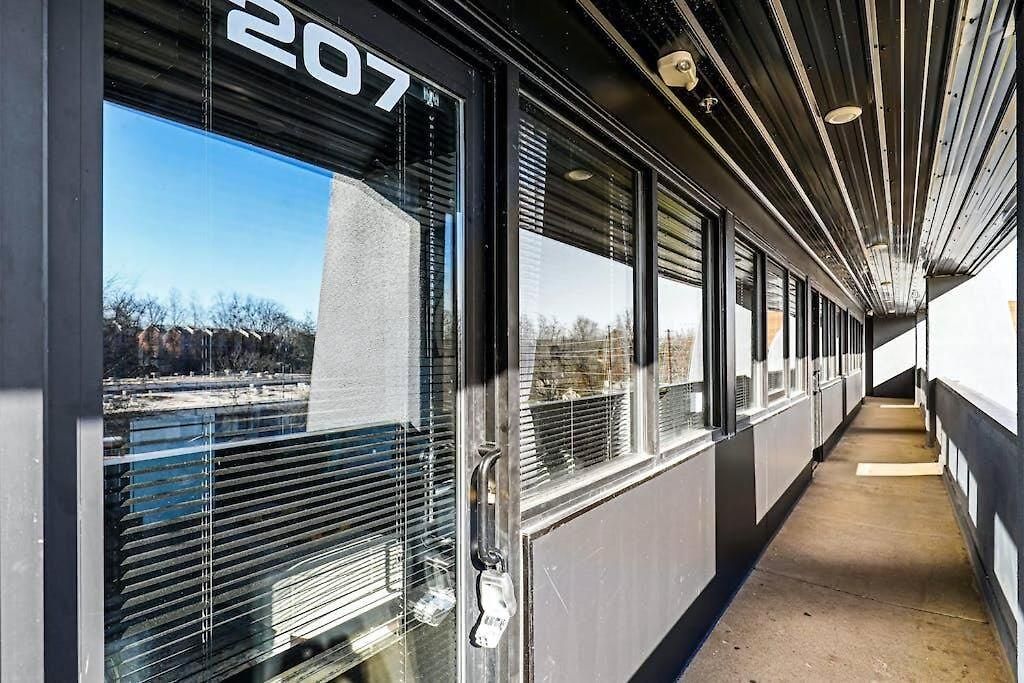 Brand New Near Downtown Nash W Washer Dryer Apartment *