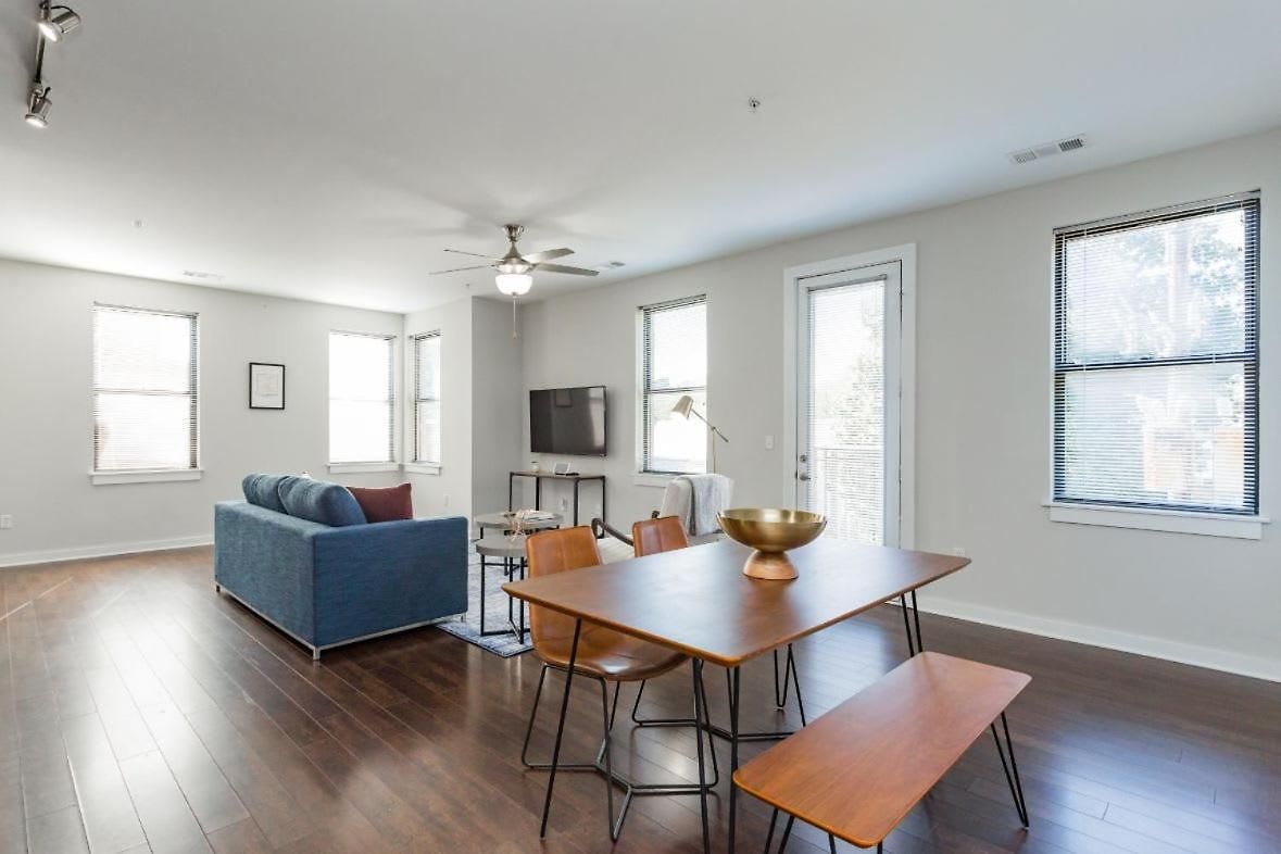 Apartment Cozysuites Music Row Spacious 2br In Nashville! 10