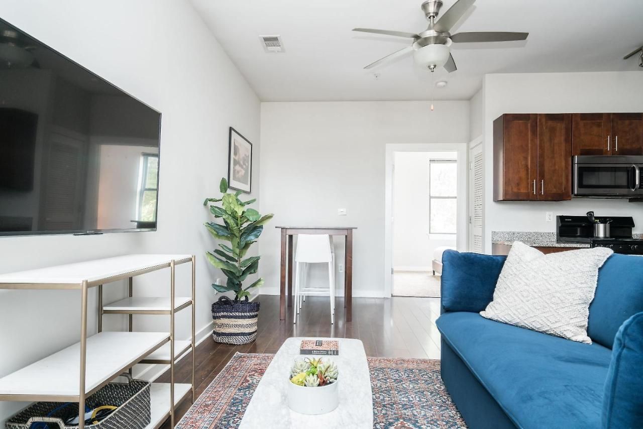 Apartment Cozysuites Musicrow Elegant 1br In Nashville! 06