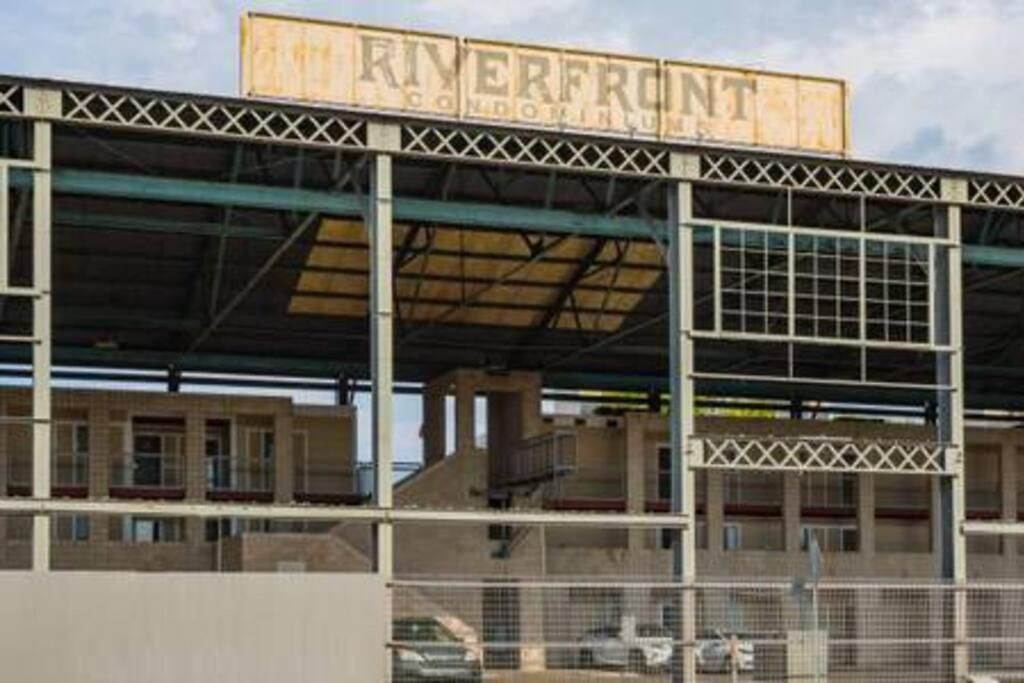 Captain's Quarters Riverfront #1 Nashville