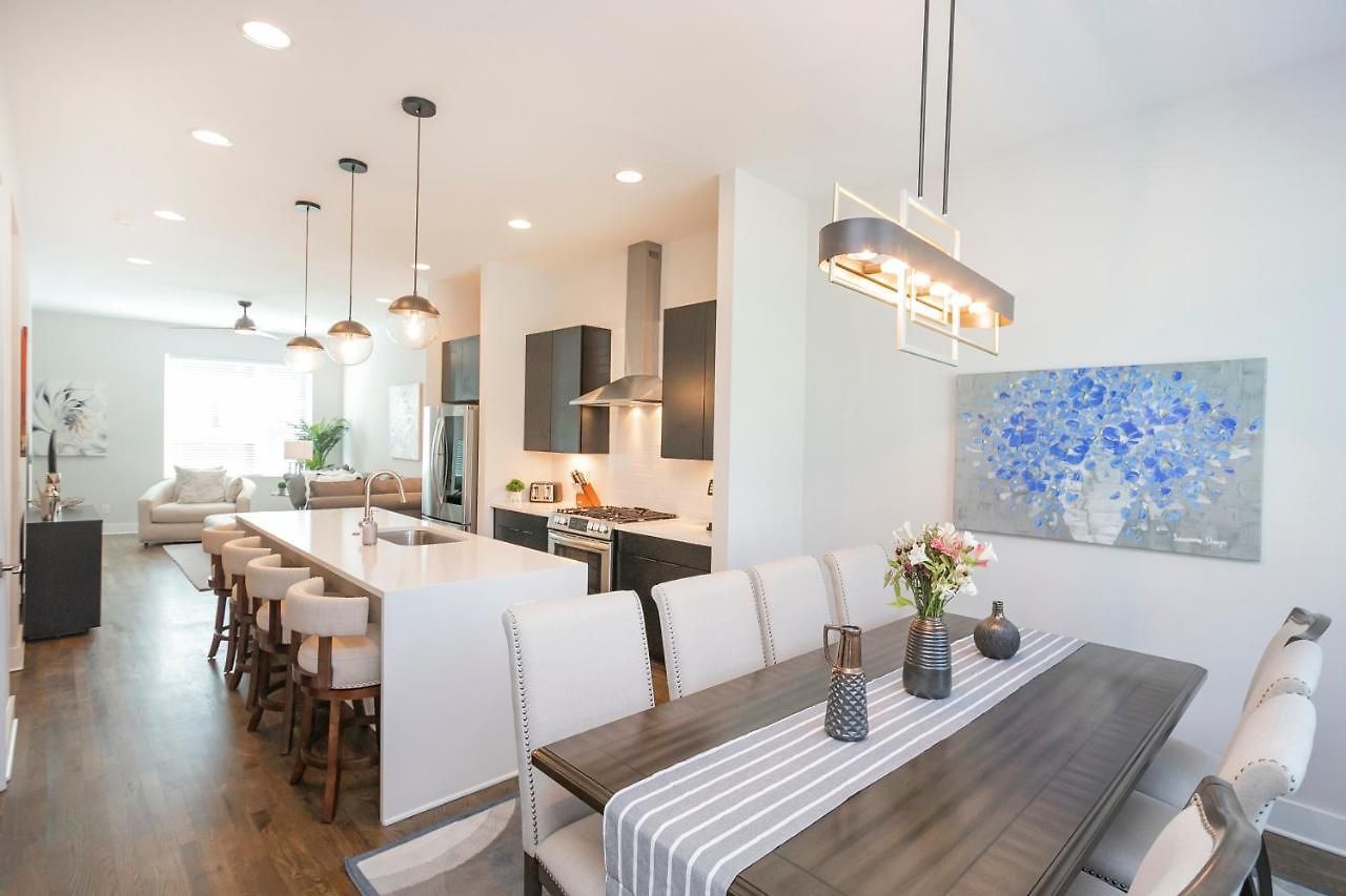 Luxury Townhome Skyline Views Mins To Dt