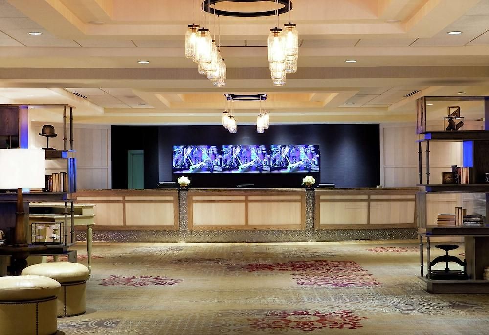 Doubletree By Hilton Downtown Hotel Nashville