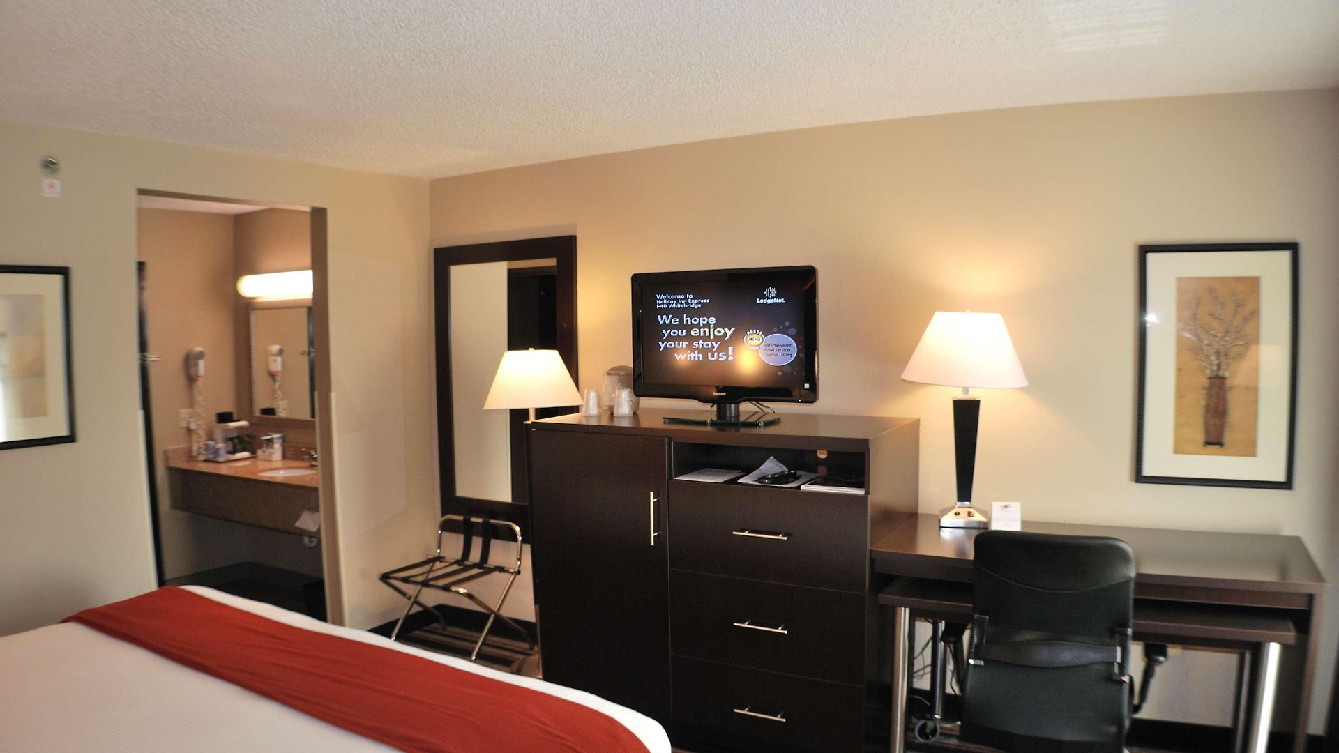 Express W-i40 By Ihg