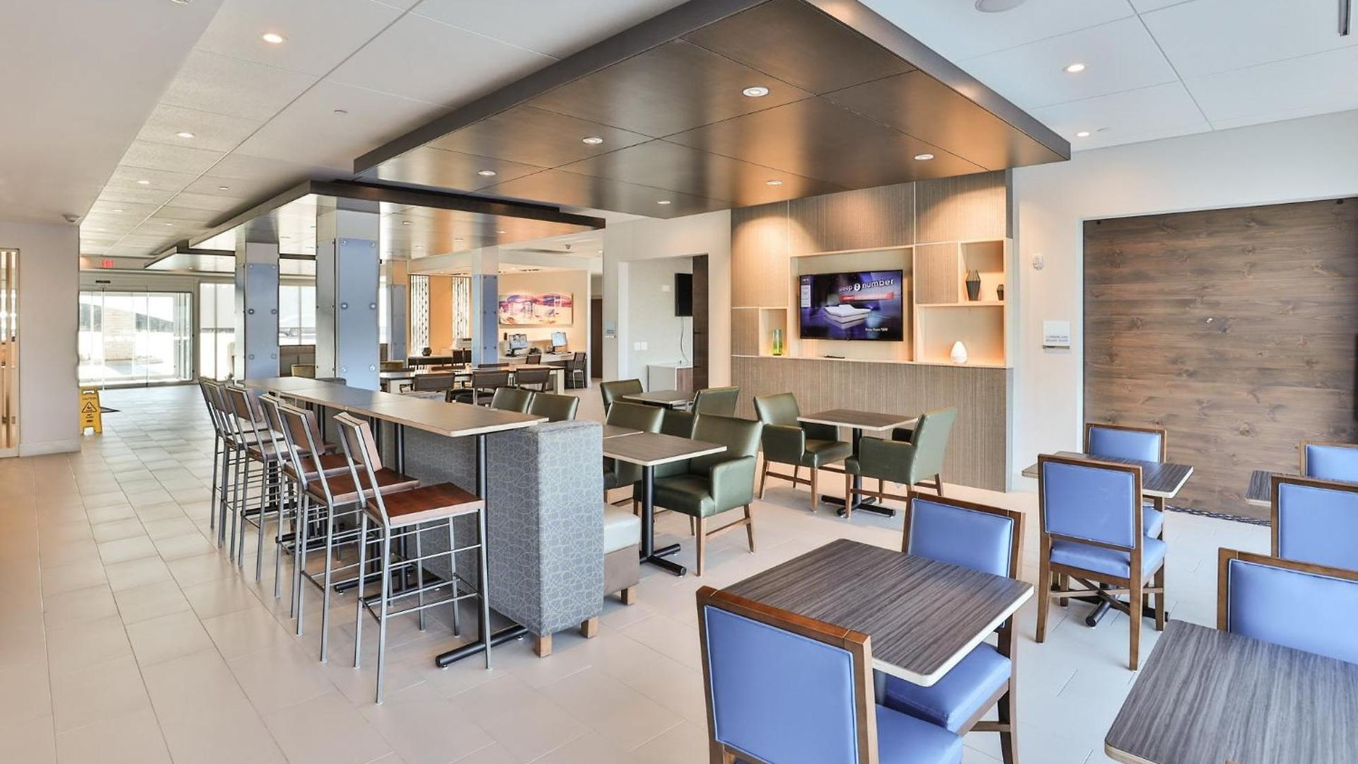 Express & - Metrocenter Downtown By Ihg 3*