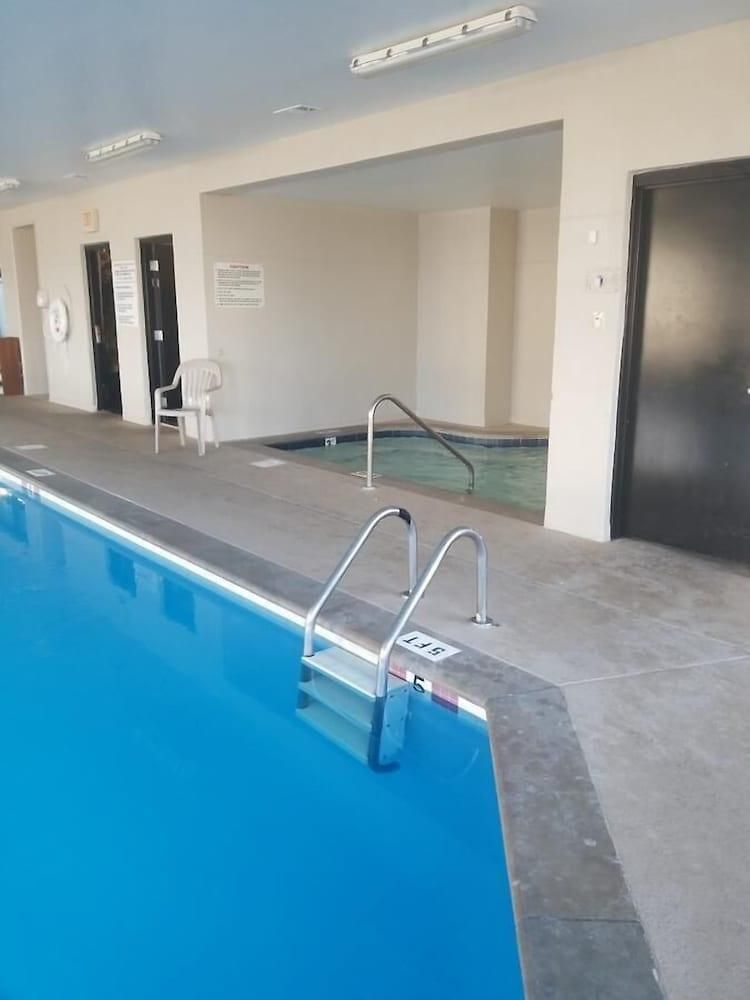 Hotel Luxe 2*
