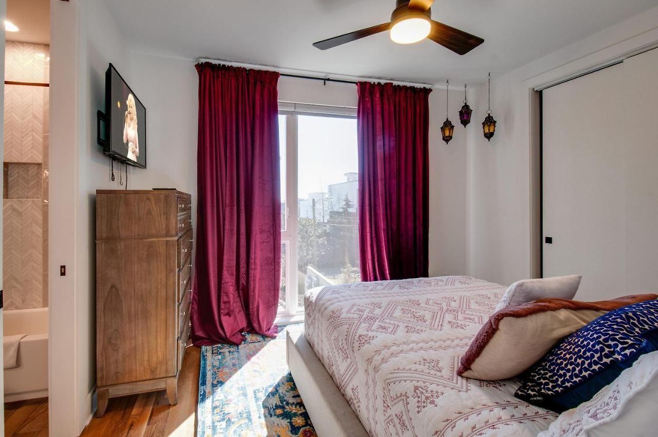 Dolly's Big House - 18 Beds Skydeck Views * Nashville