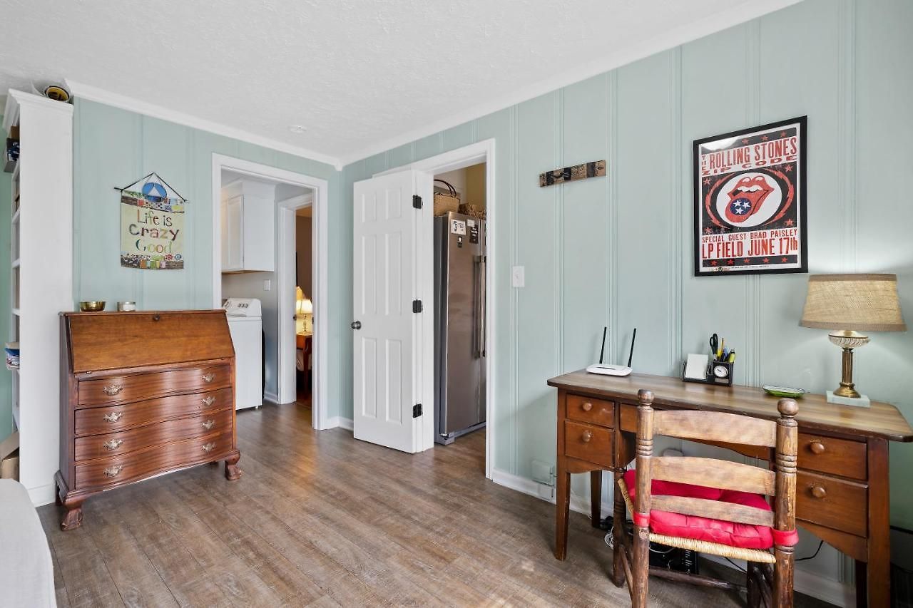 Holiday home Inglewood East - Large Yard & Private Deck - Free Parking Nashville