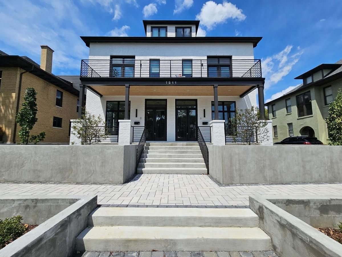Extra Spacious 4 Bed / 4.5 Bath Music Row * Nashville