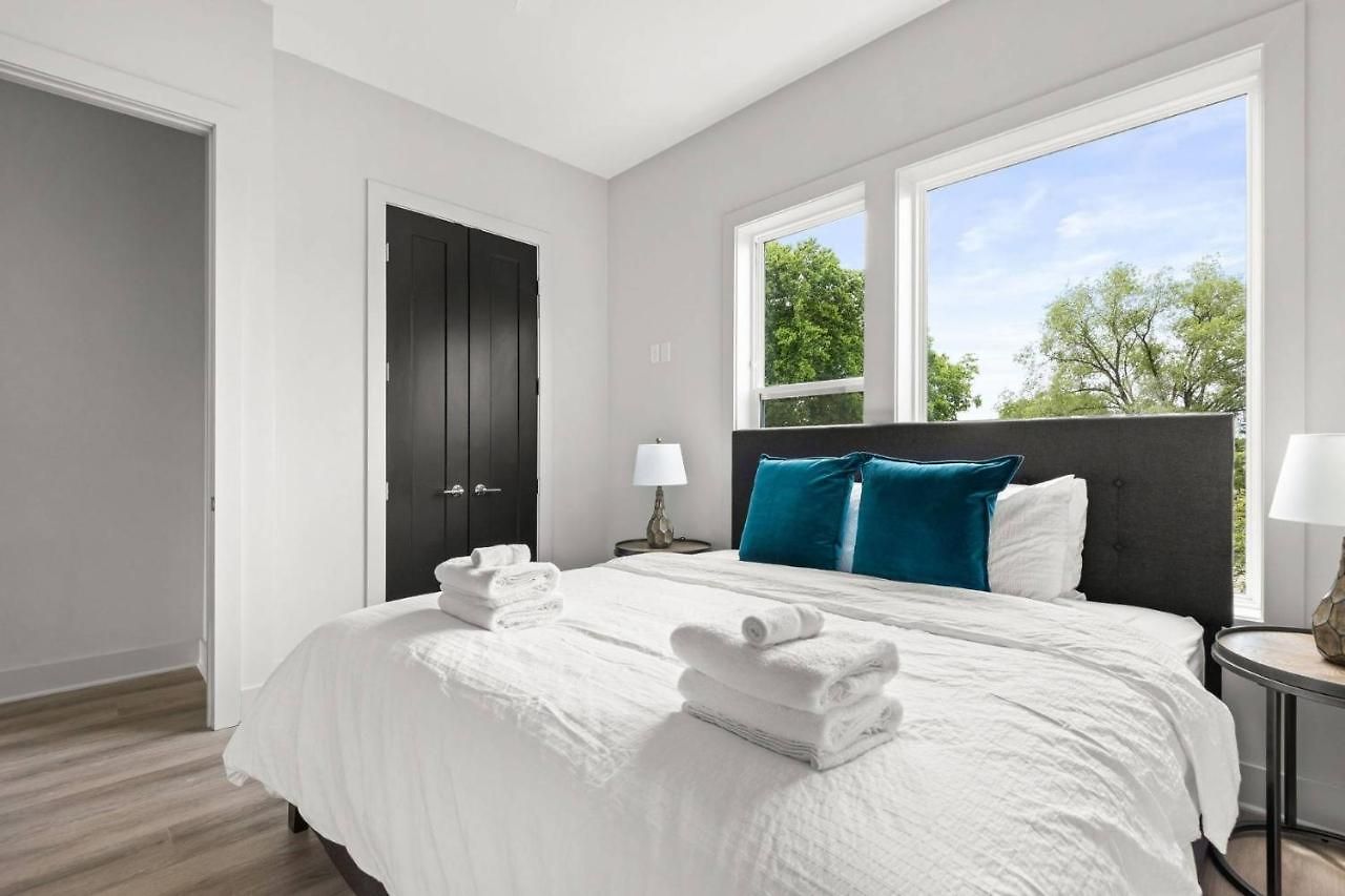 Harmony 18 * Nashville