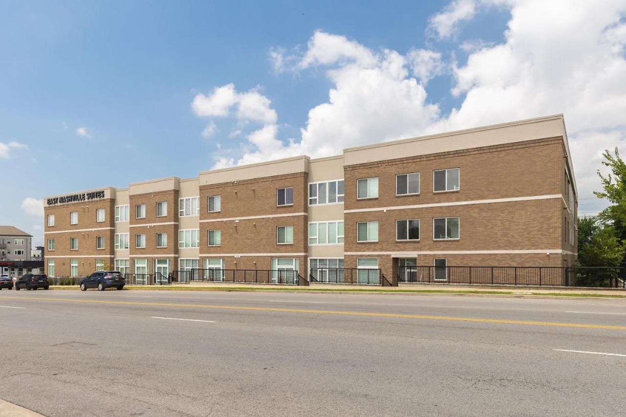 Chic East Nash - Walk To Restaurants Bars And Music Apartment Nashville