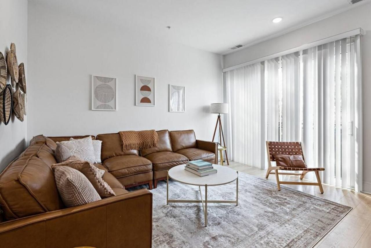 Apartment Trendy East Near Coffee Shops & Downtown *