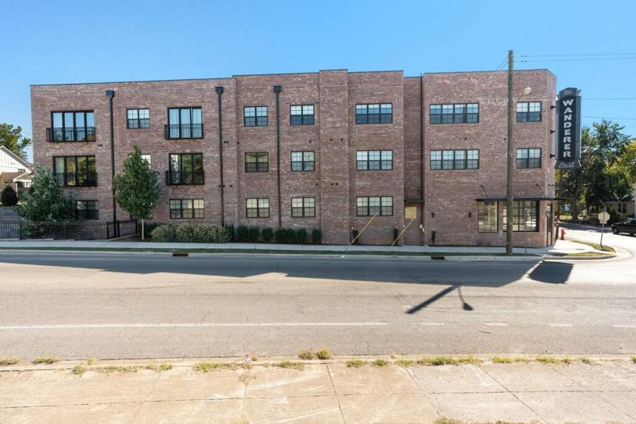 Trendy Spacious Condo, Walk To Coffee And Restaurants Nashville
