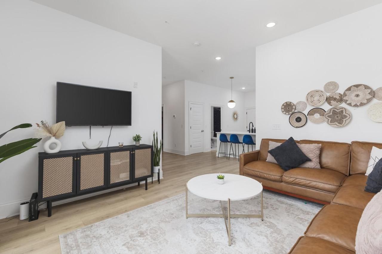Trendy East Near Coffee Shops & Downtown Apartment Nashville