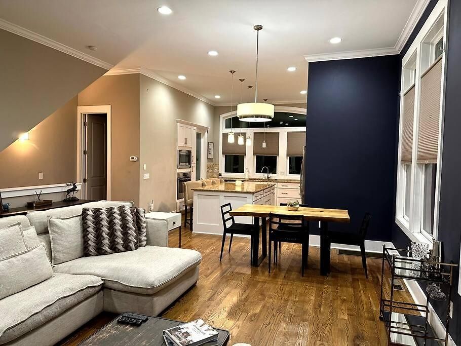 Keys & Canvas East I Rooftop Hot Tub I 5 Mi To Broadway * Nashville