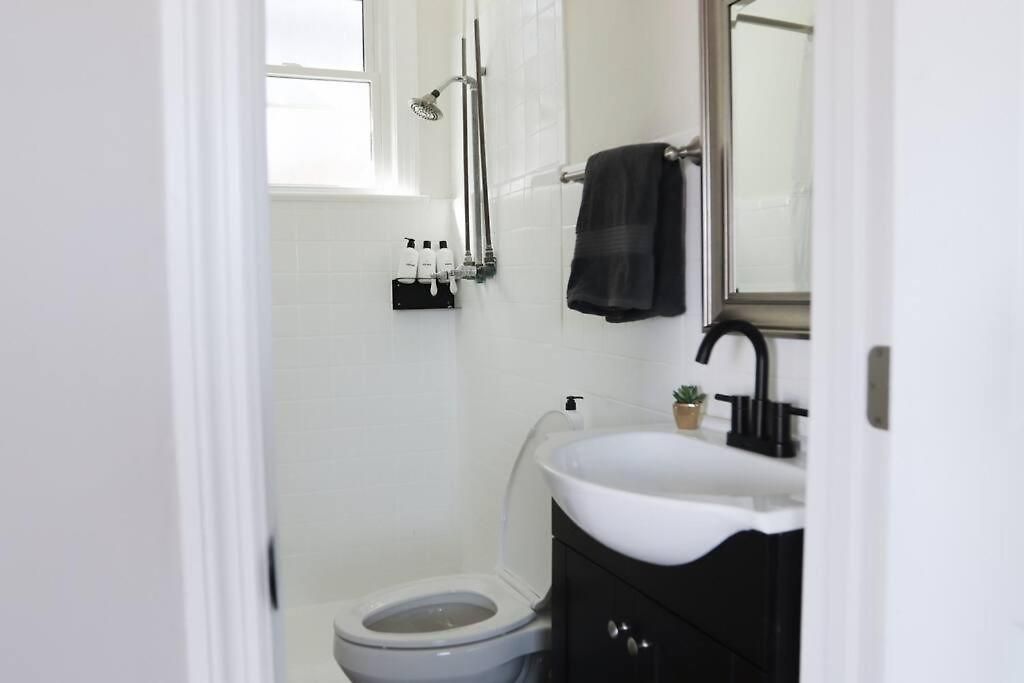 Hotel Inviting 1 Bedroom 10 Mins To Nash *