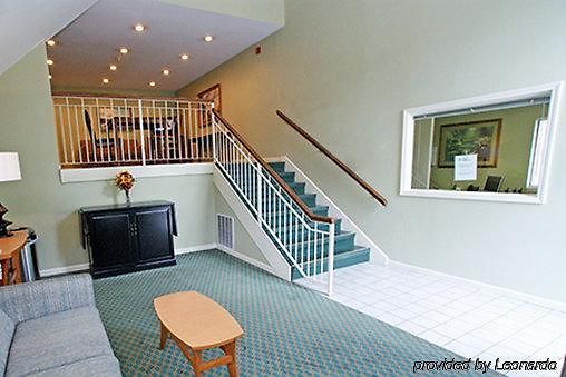 Hotel Homestay Suites 2*