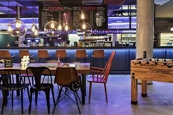 Hotel Moxy Vanderbilt Area