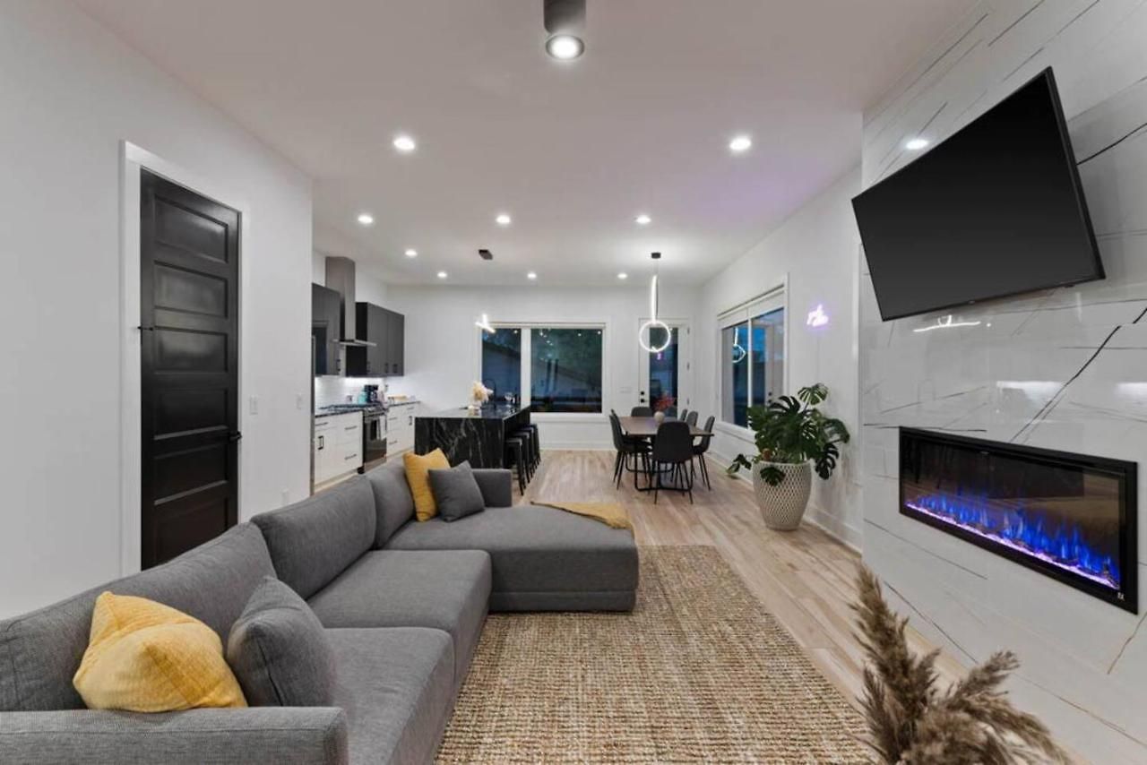 Luxurious 4bd Sleeps 12 Minutes To Downtown With Parking Nashville