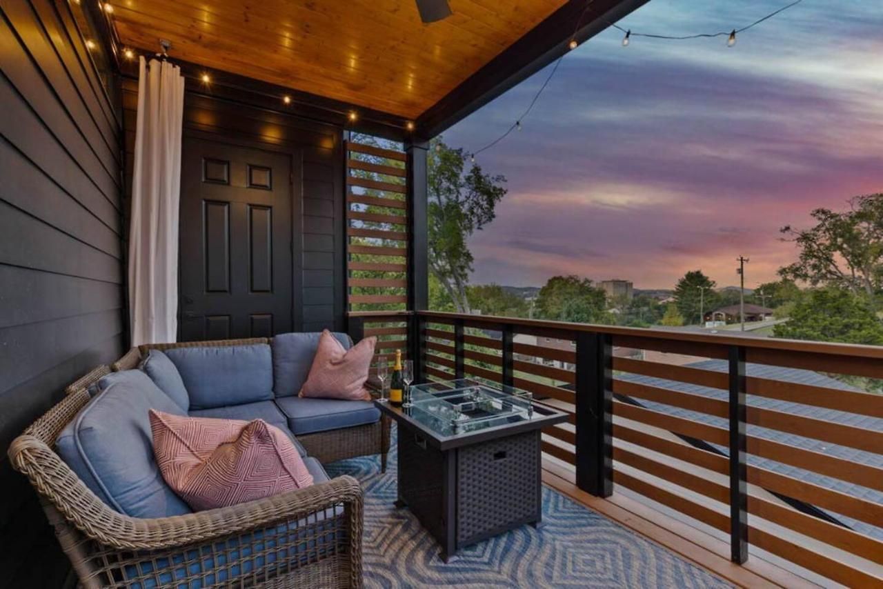 Luxurious 4bd Sleeps 12 Minutes To Downtown With Parking Nashville
