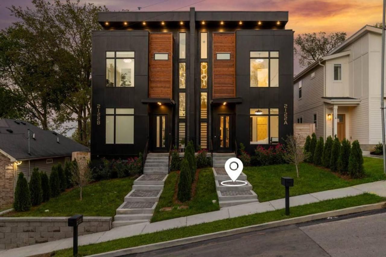 Holiday home Luxurious 4bd Sleeps 12 Minutes To Downtown With Parking