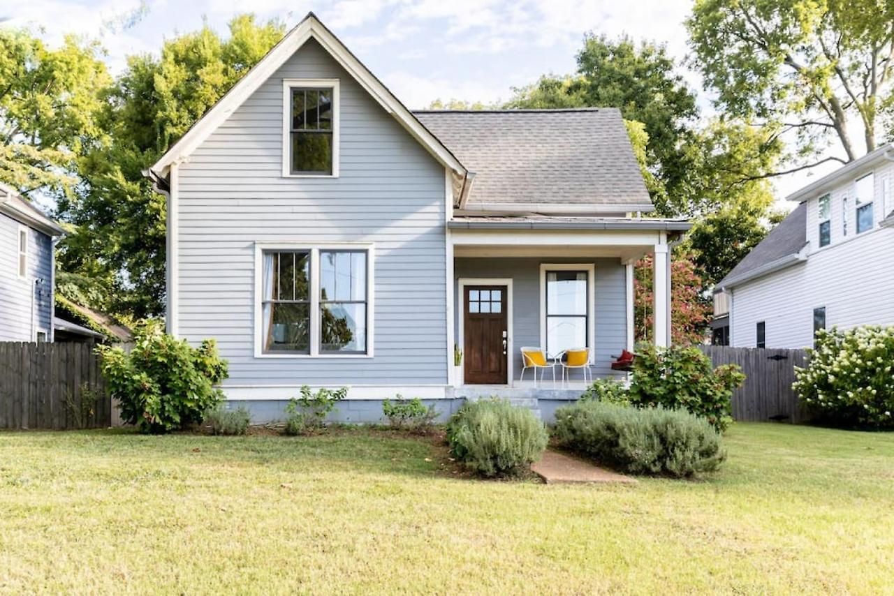 Cheerful House Near Coffee Food & Fenced-in Yard Nashville